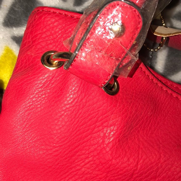 Handbag - Picture 7 of 8